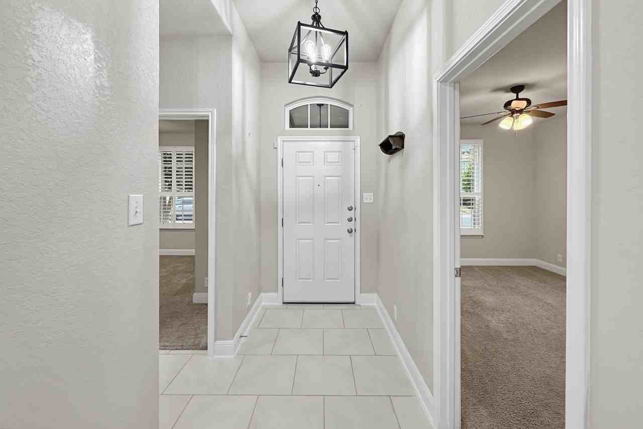 8530 Briscoe Flds #1 - Photo 4 of 23