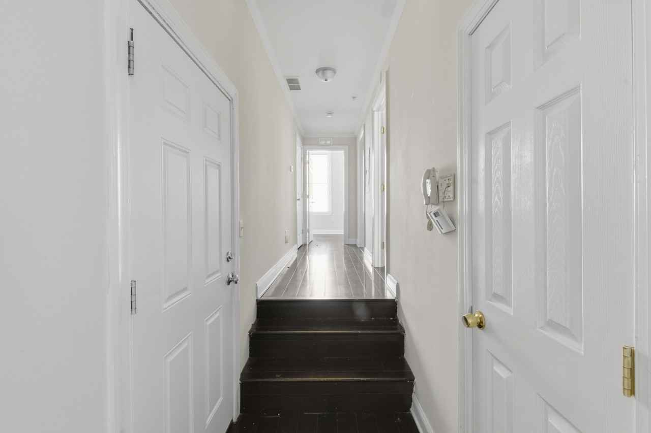 1832 N 18th St #B - Photo 3 of 13