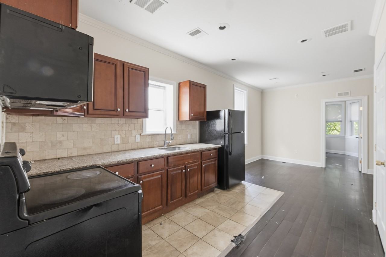 1832 N 18th St #B - Photo 4 of 13