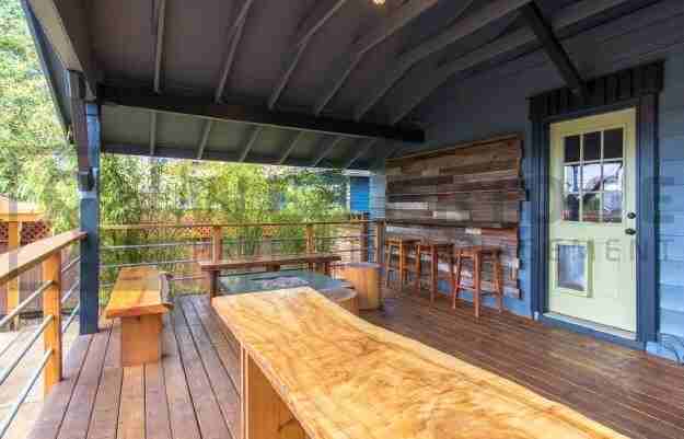 609 Ne Webster St #1 - Photo 5 of 20