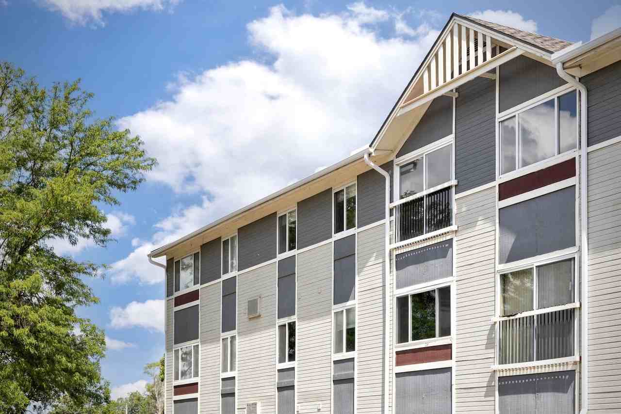Parkview Apartments - Photo 5 of 22