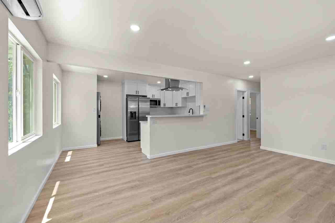 1144 1/2 Eureka St #1144-1-2 - Photo 5 of 12