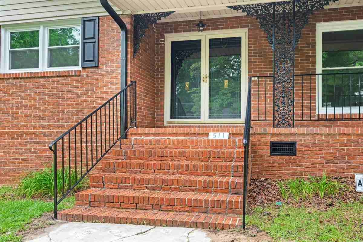 511 Arbor Dr #1 - Photo 6 of 44