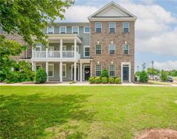 featured image of 623 Freeman Dr #1