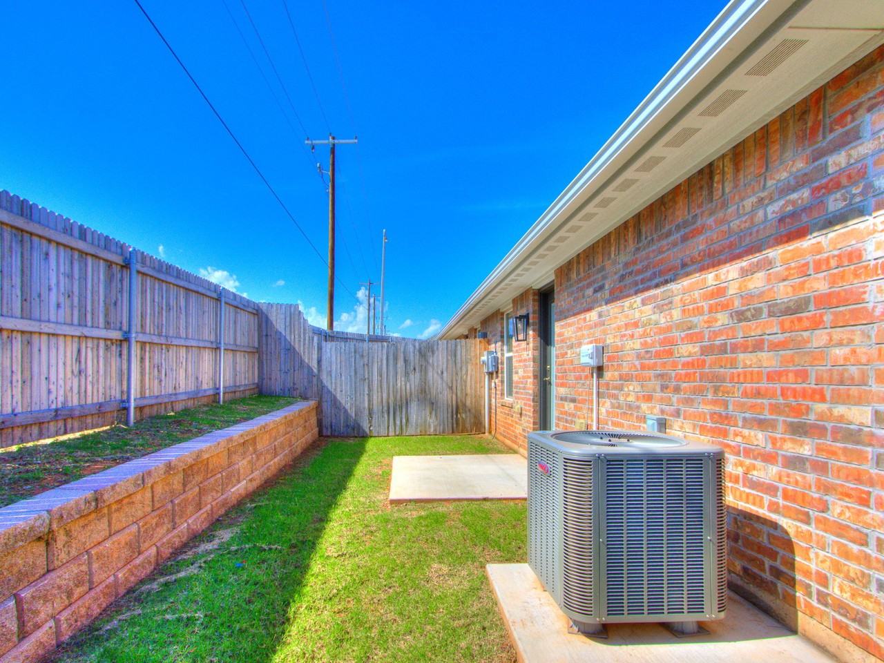 12917 Willow Villas Dr #B - Photo 3 of 30