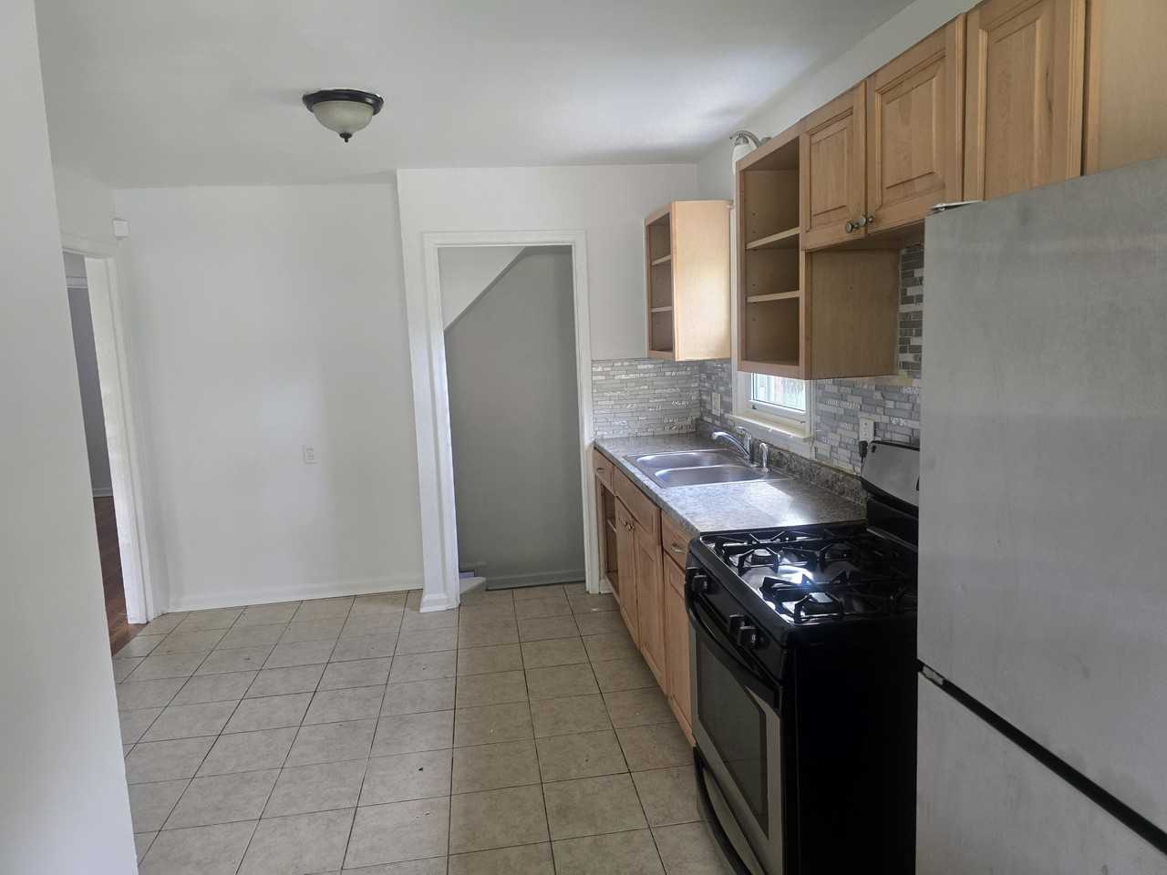 19674/60 Irvington St #1 - Photo 3 of 12