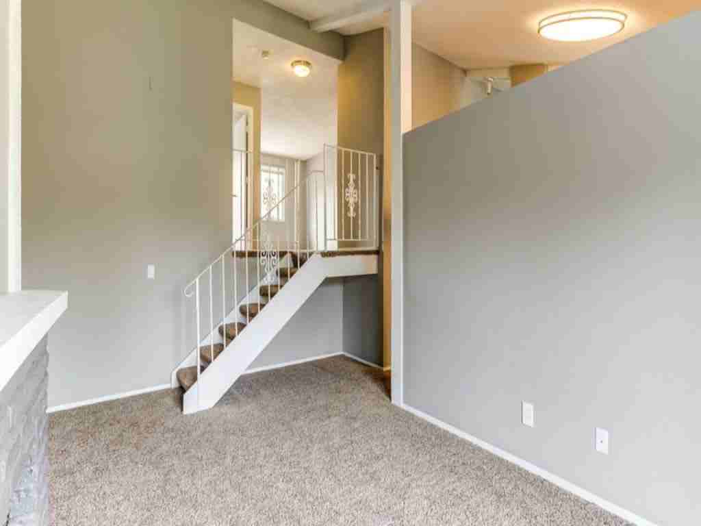14030 Chestnut Dr - Photo 2 of 32
