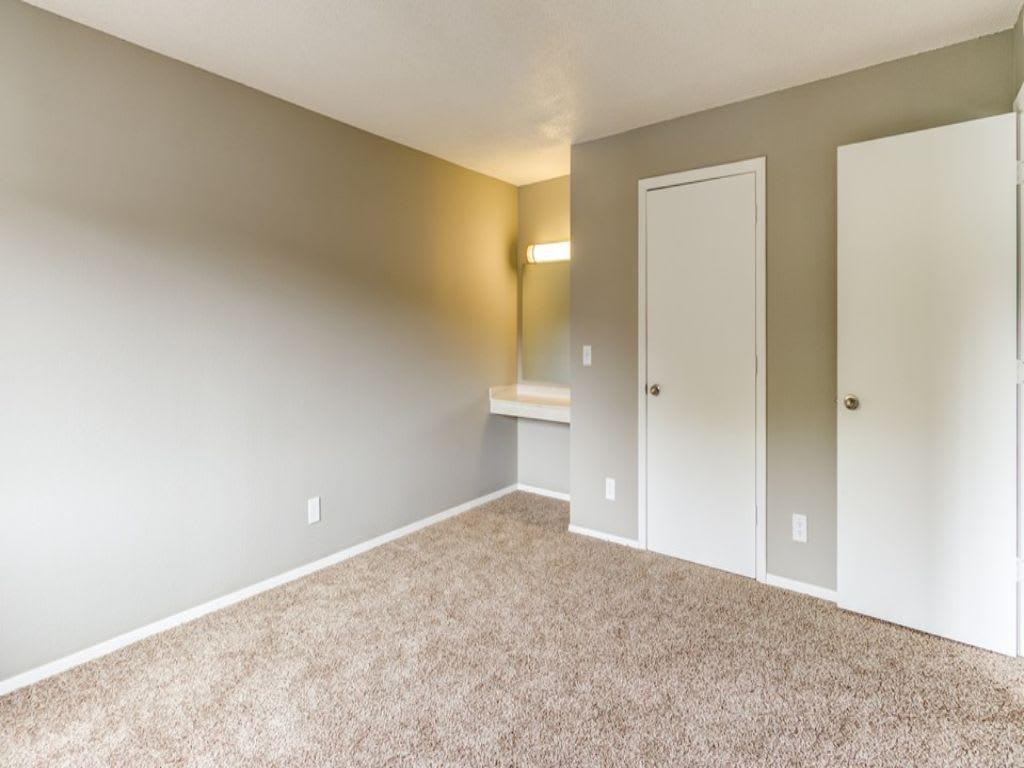 14030 Chestnut Dr - Photo 6 of 32