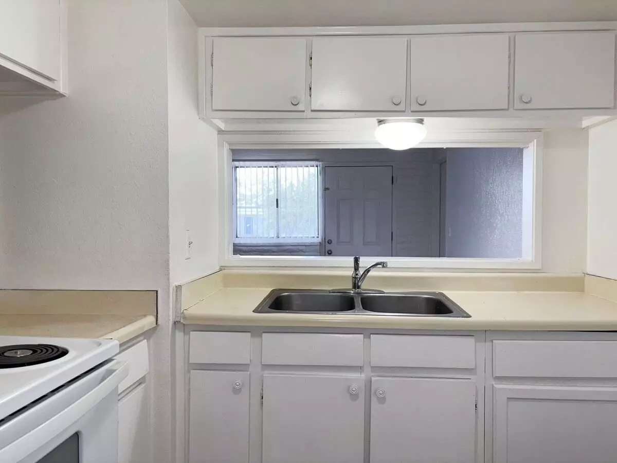 7440 E 22nd St - Photo 2 of 41