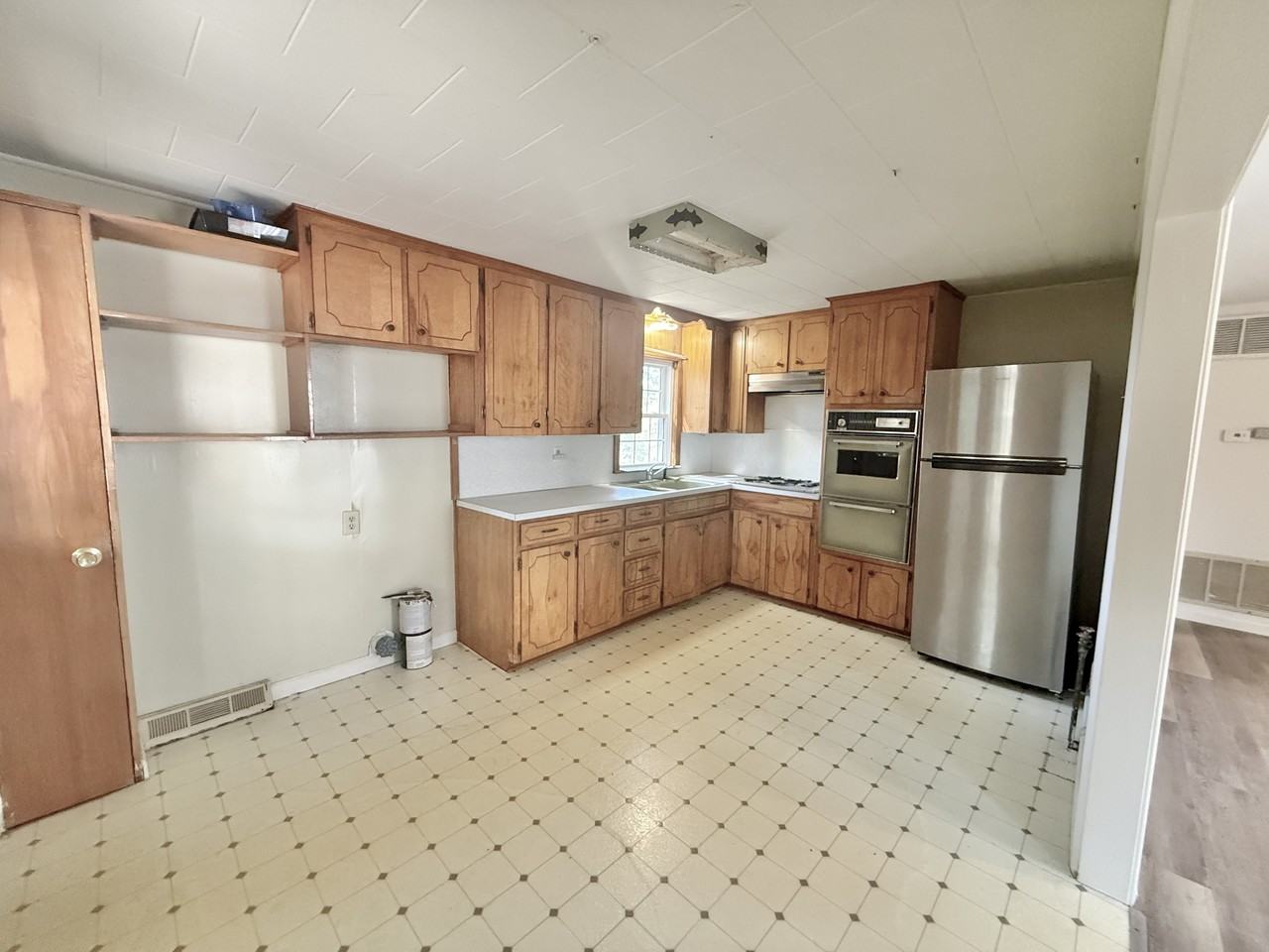 123 Leeper St #1 - Photo 4 of 20