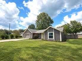 3946 Nw 59th Ave - Photo 1 of 1