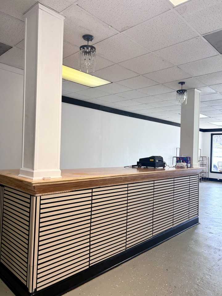 21 E Bacon St #1 - Photo 3 of 8
