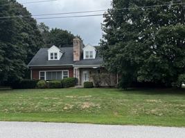 featured image of 216 Holland Rd #2