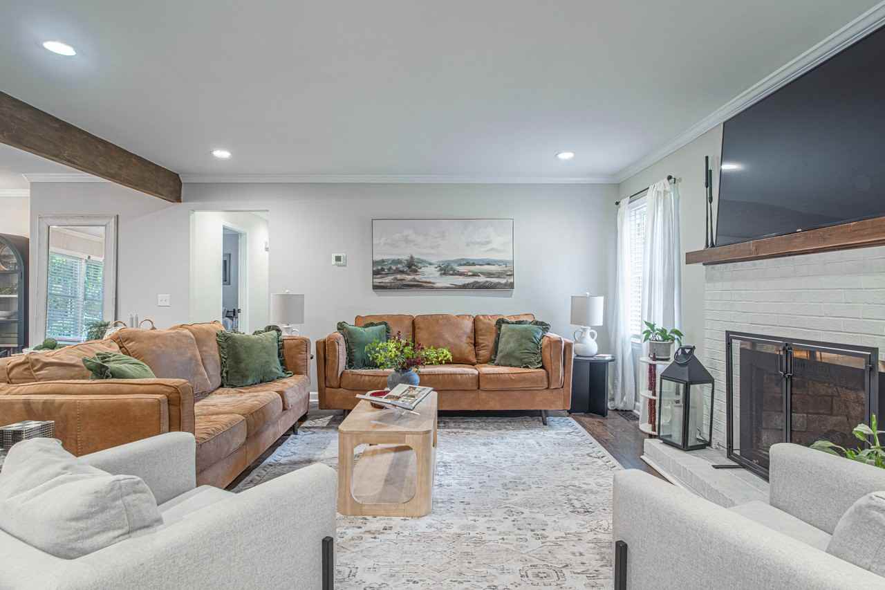 611 S 14th St #1 - Photo 5 of 28