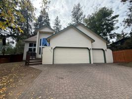 featured image of 795 Ne Majesty Ln