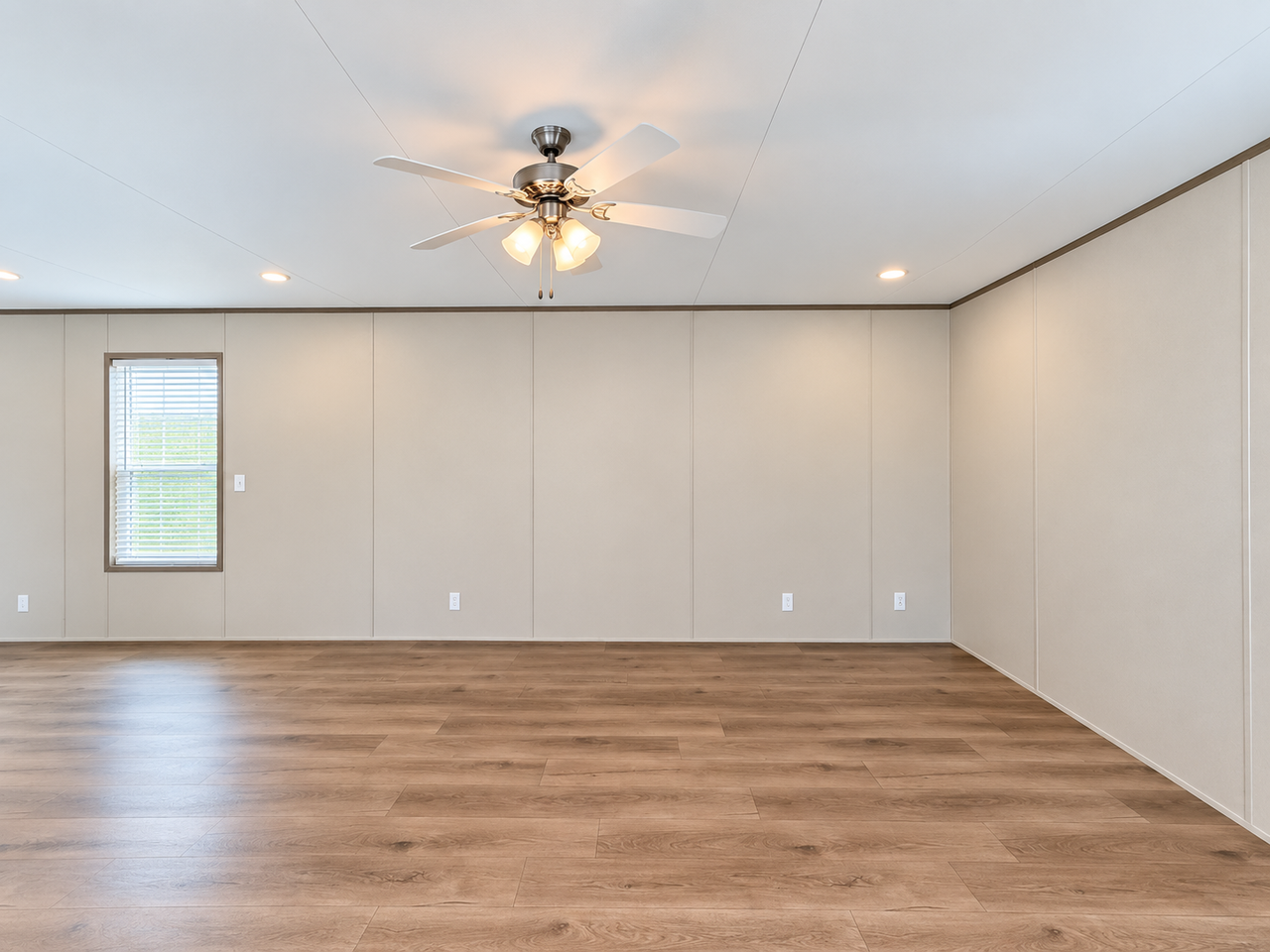 129 Paramont Dr - Photo 3 of 23