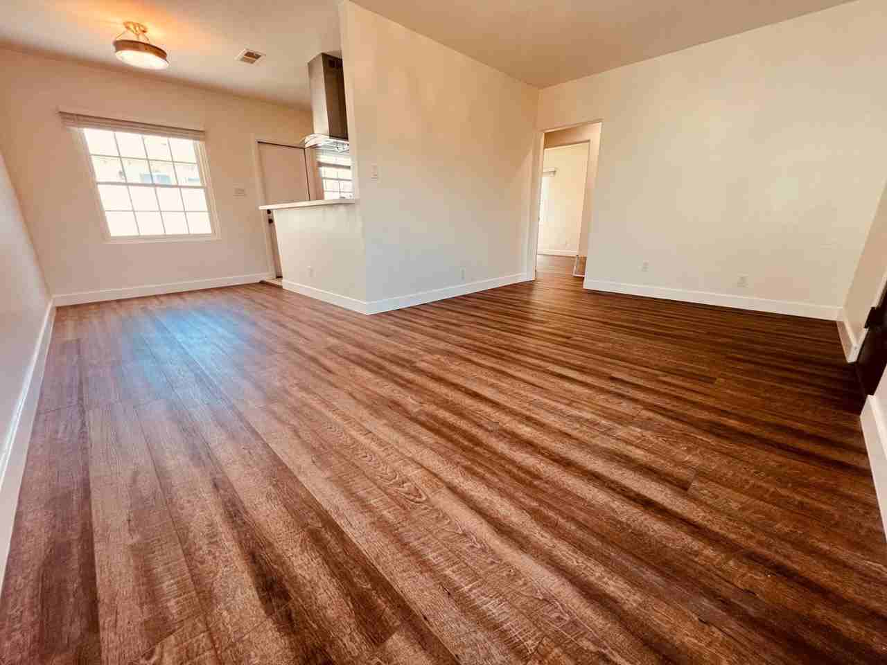4033 Violet St - Photo 7 of 17