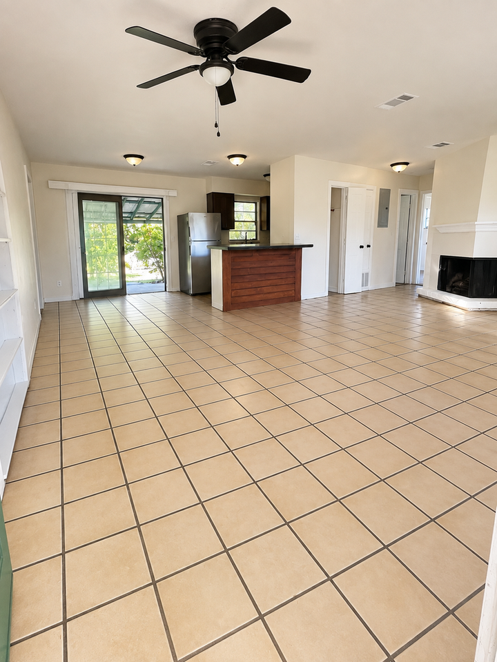 120 Dirksen Dr