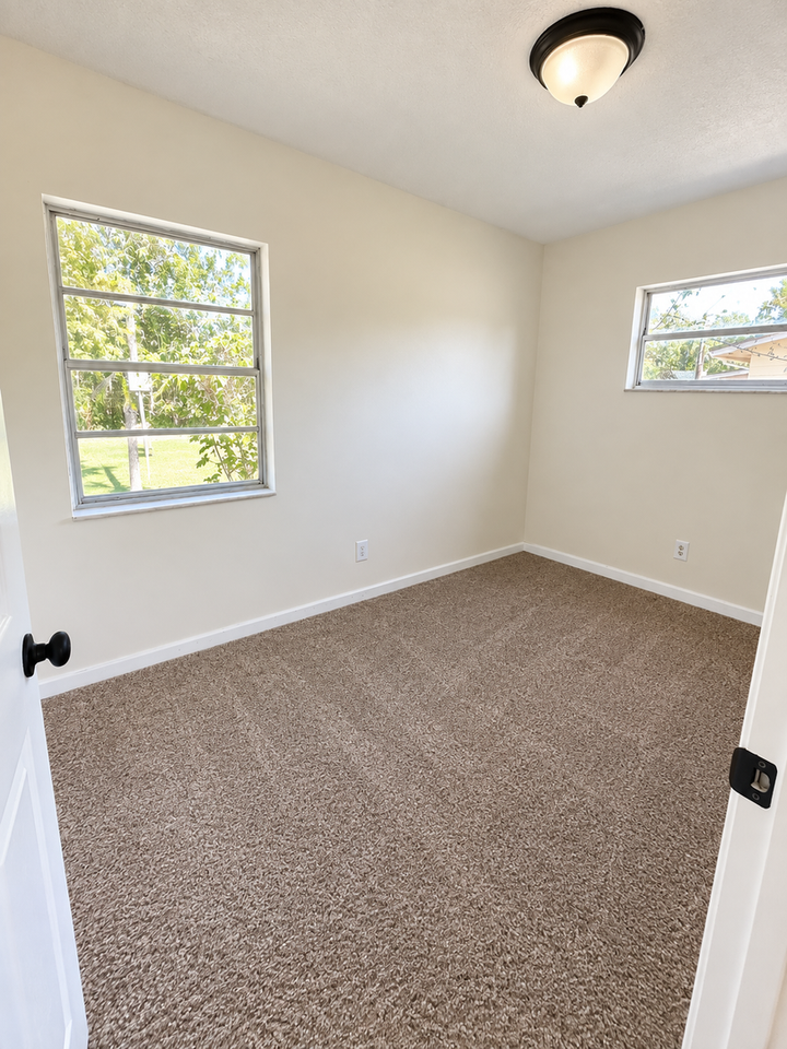 120 Dirksen Dr - Photo 4 of 10