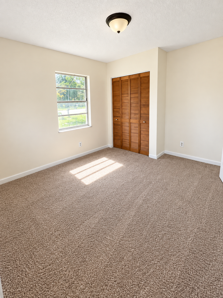 120 Dirksen Dr - Photo 5 of 10