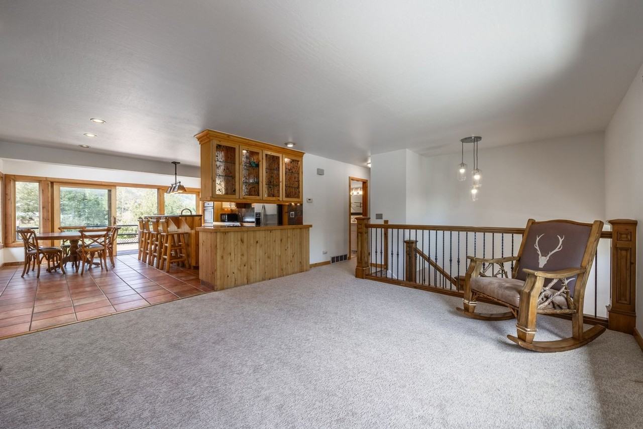 2833 Hackney Ct - Photo 3 of 21