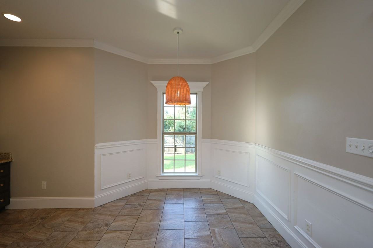 4220 Bowen Way - Photo 4 of 11