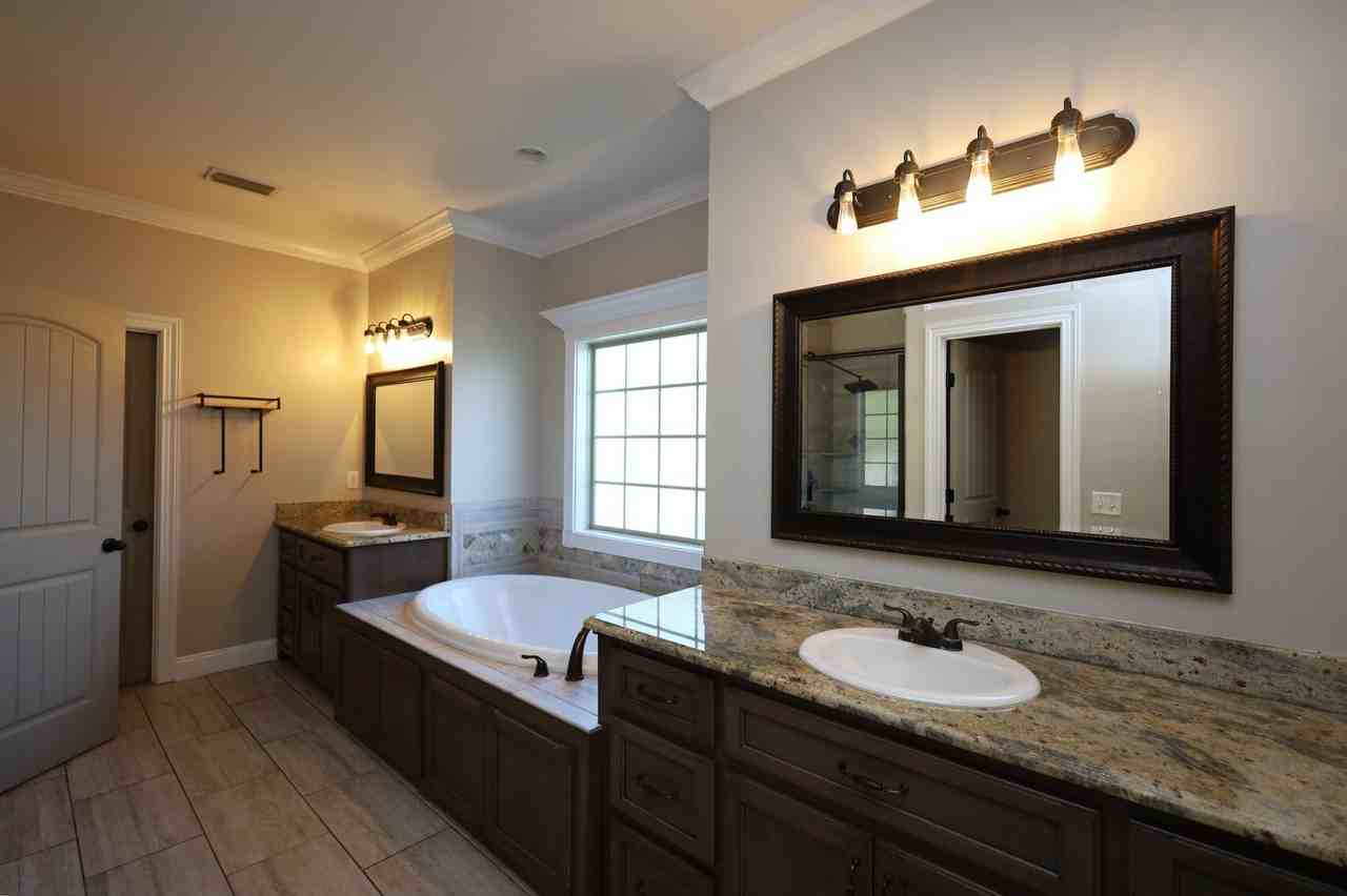 4220 Bowen Way - Photo 6 of 11