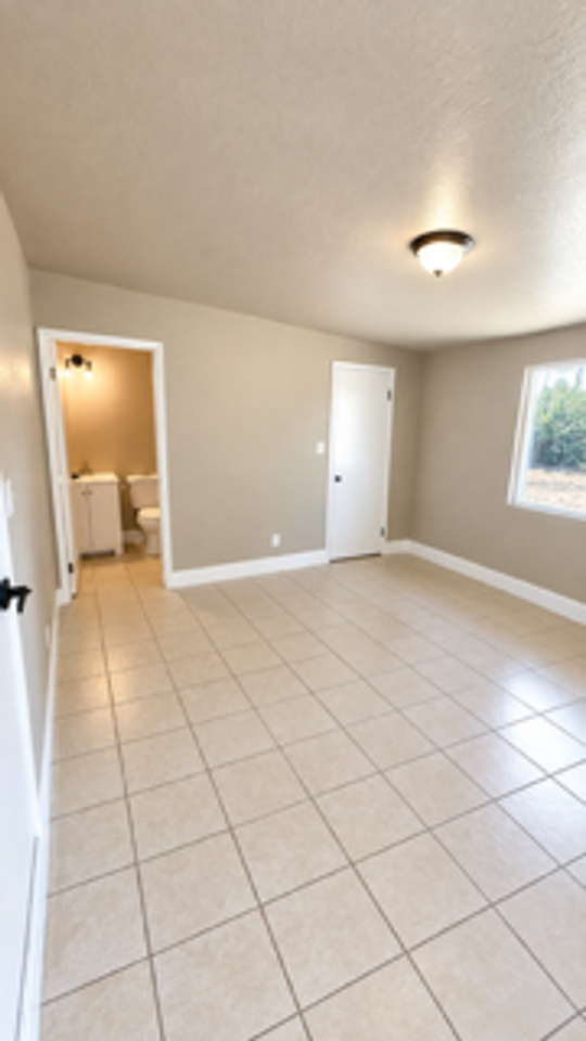 328 W Cleveland Ave - Photo 2 of 9