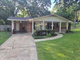 featured image of 111 Easthaven Rd