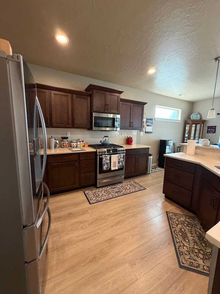 7535 W Corona Dr - Photo 4 of 13