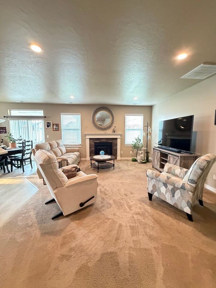 7535 W Corona Dr - Photo 7 of 13