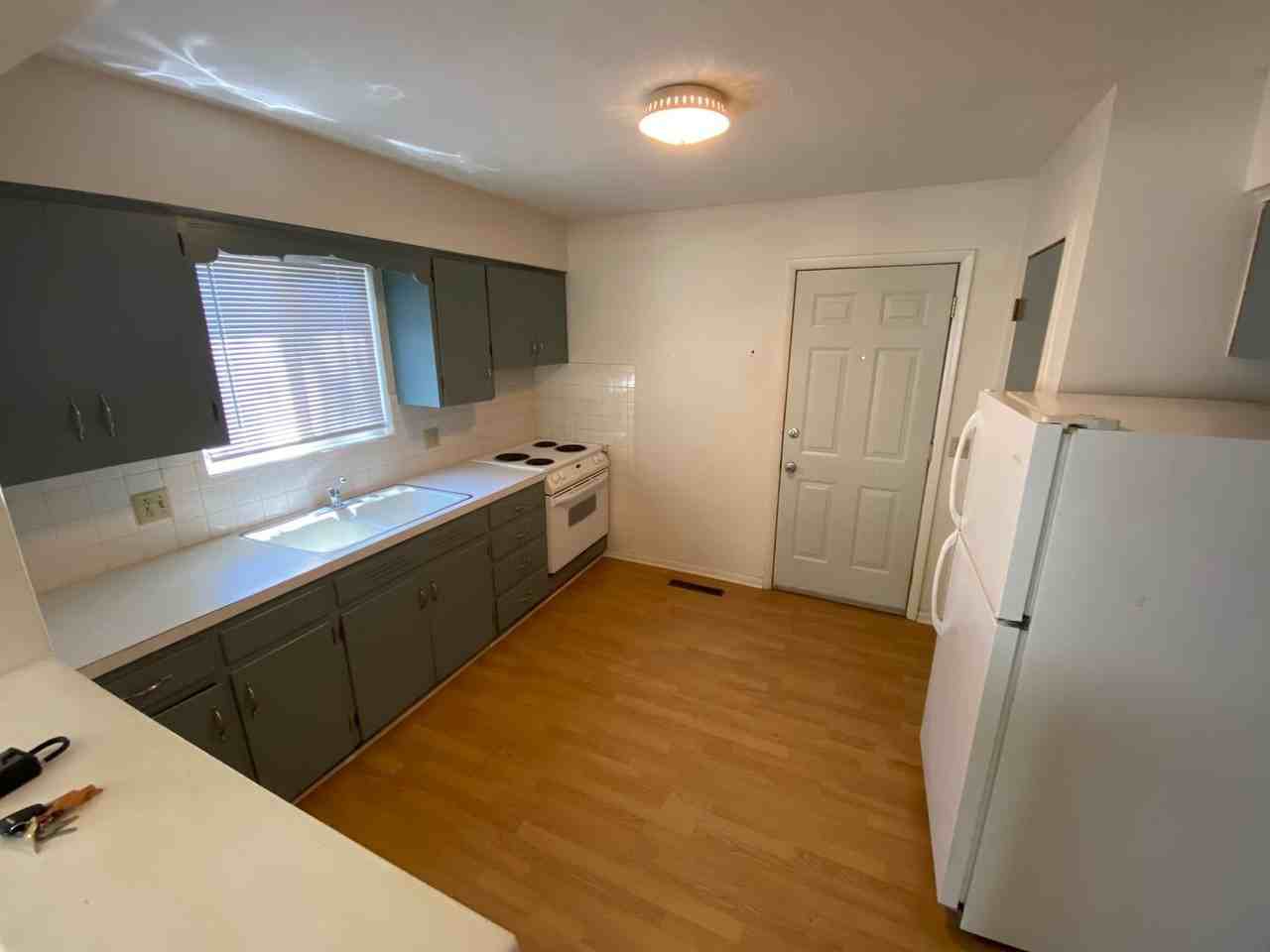 1009 Cottonwood St - Photo 5 of 10