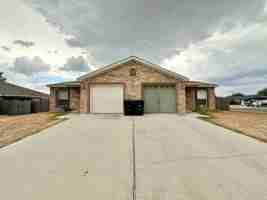 featured image of 3600 John Chisholm Loop