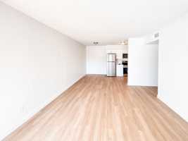 featured image of 2615 E Greenway Rd