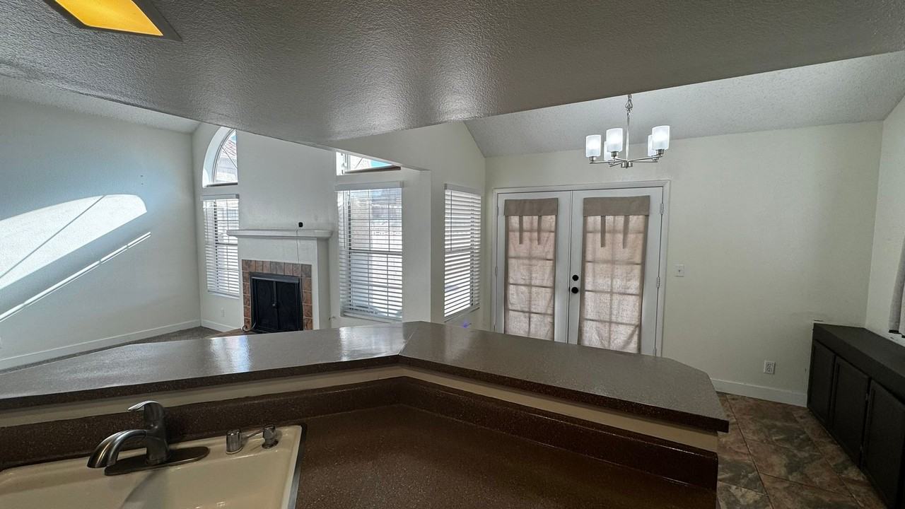 317 Warmside Dr - Photo 7 of 23