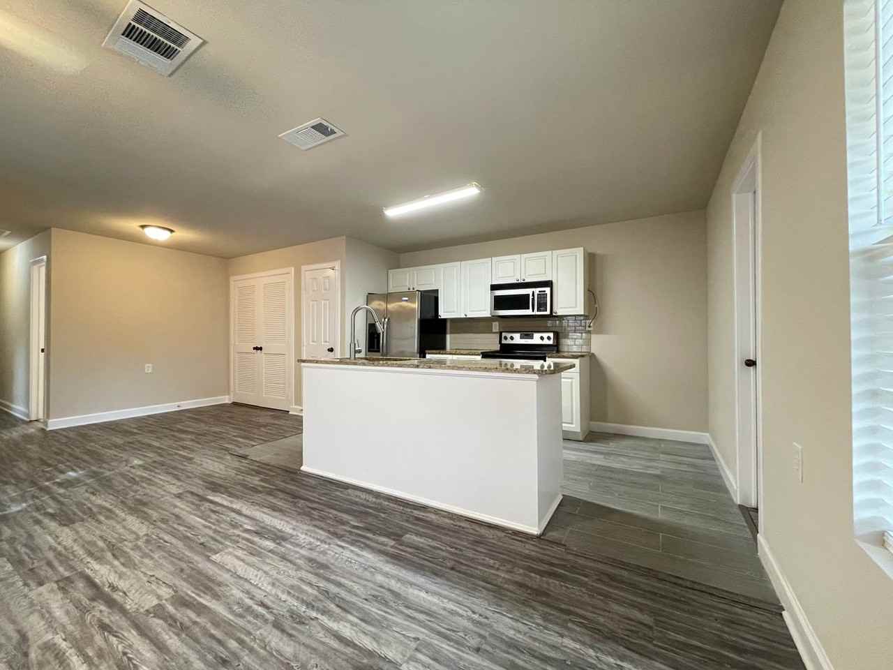 7184 Alcove St - Photo 3 of 17