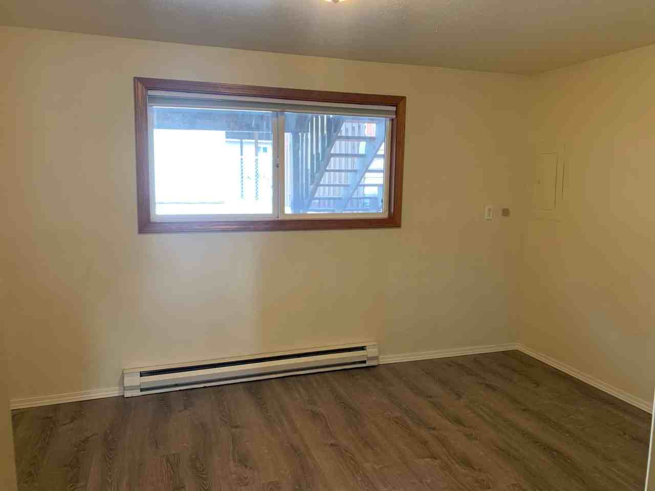 624 Pine Ave - Photo 7 of 22