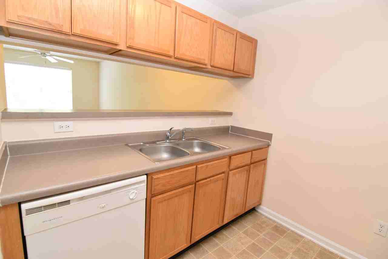 114 N Wheeless Dr - Photo 4 of 19