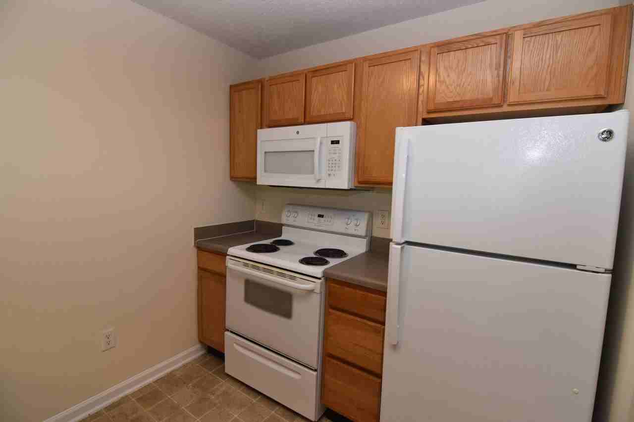 114 N Wheeless Dr - Photo 7 of 19