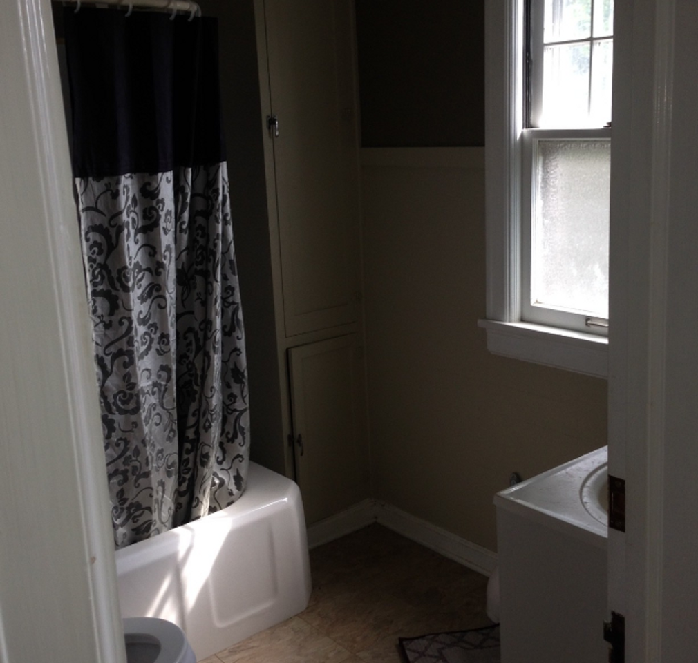 519 Evergreen St - Photo 7 of 10