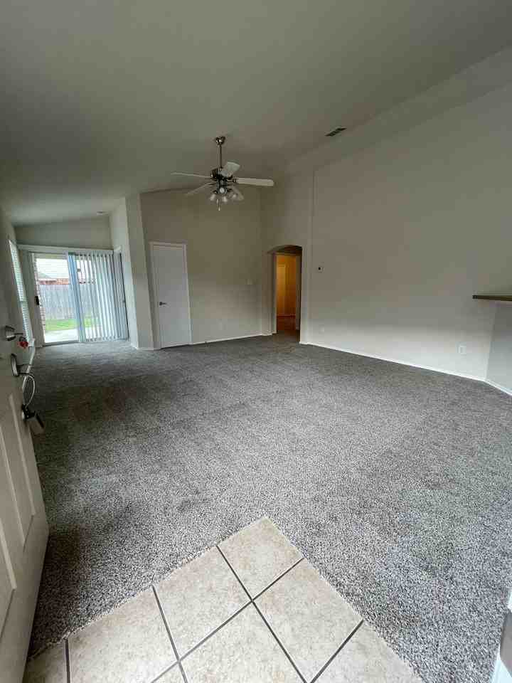 2136 Ingrid Ln - Photo 6 of 24