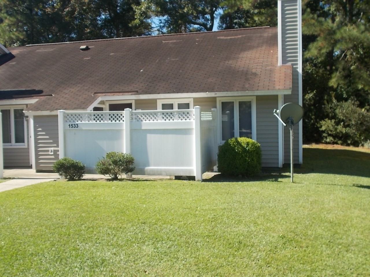 1533 College Way - Photo 2 of 22