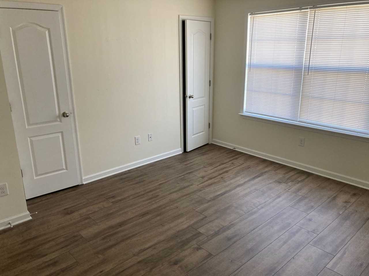 118 Lexington Pl - Photo 7 of 11