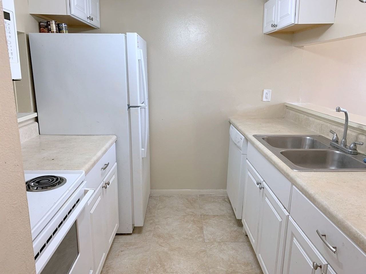 7148 Waterside Dr #31 - Photo 3 of 11