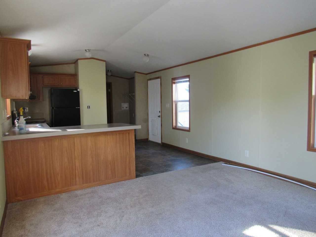 4894 Eisenhower St - Photo 5 of 15