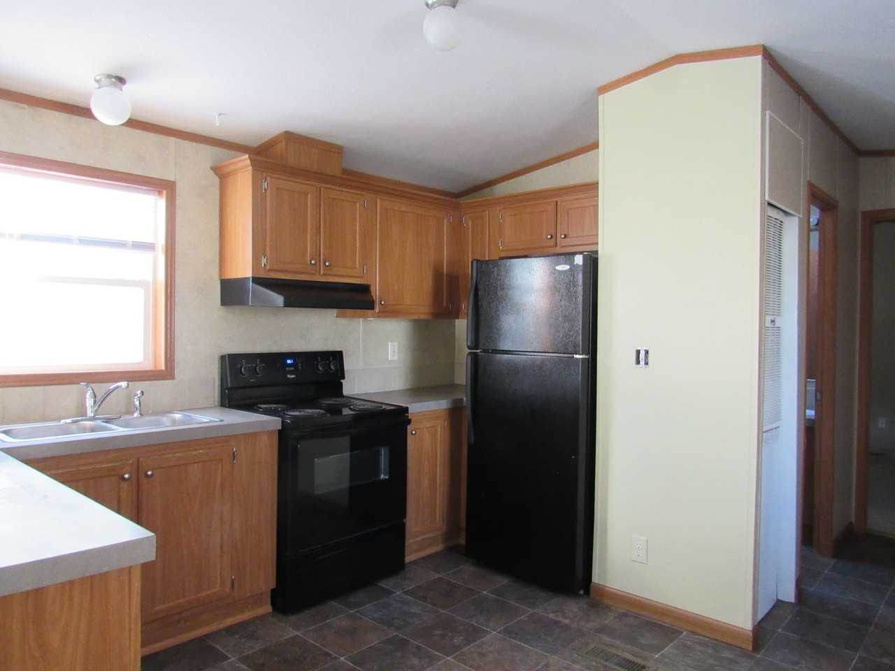 4894 Eisenhower St - Photo 6 of 15