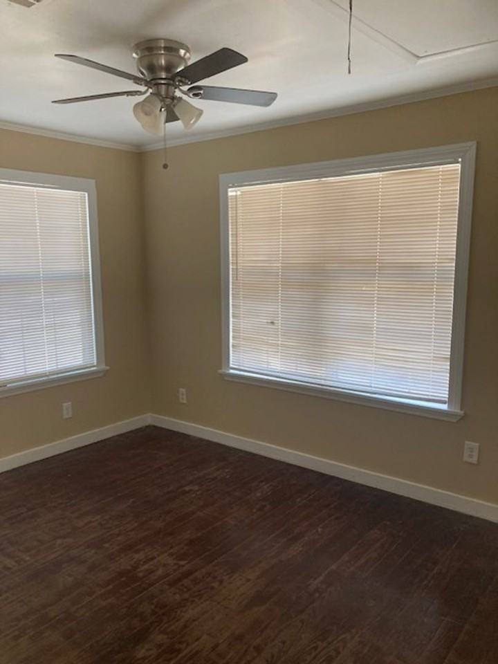 335 Rodenberg Ave - Photo 3 of 11