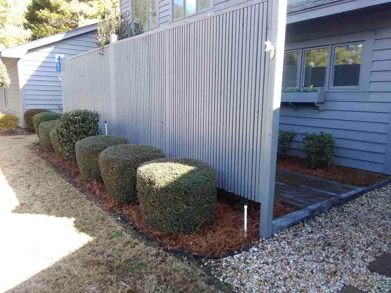 1402 Sherbrooke Cir - Photo 2 of 14