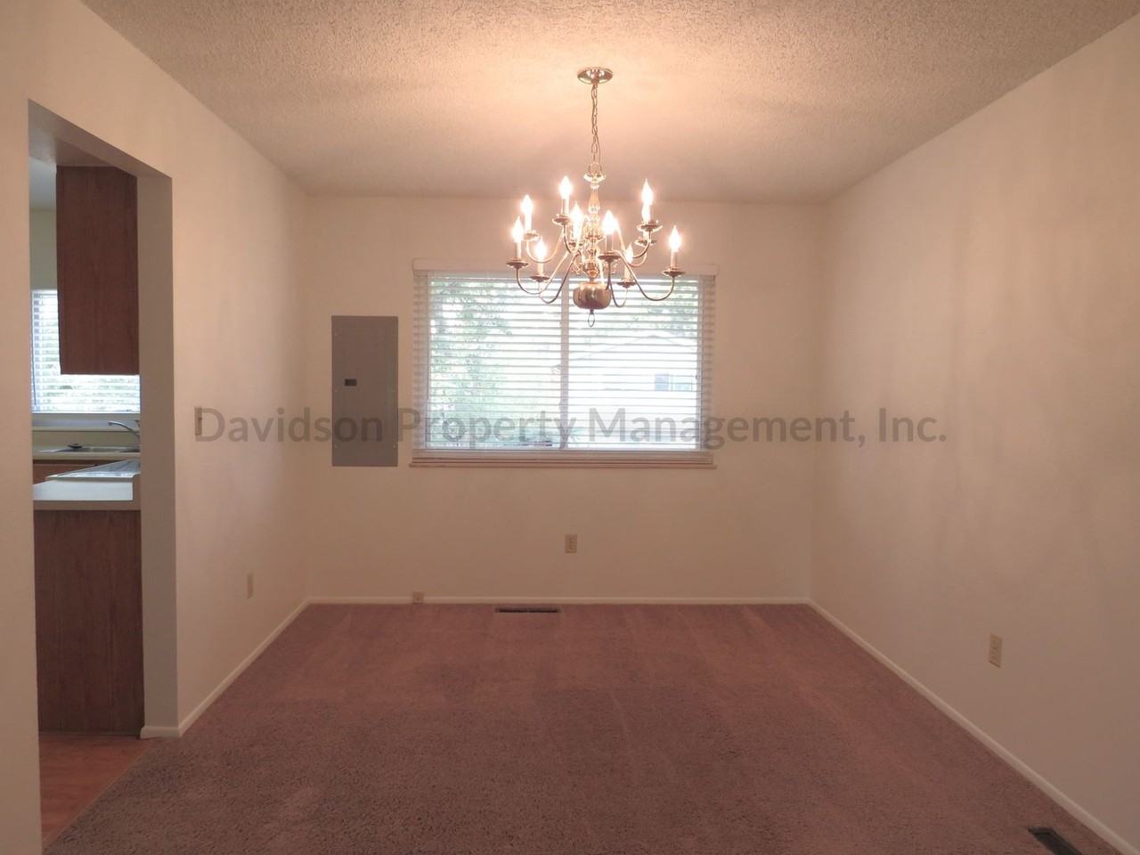 617 Gilcrest Rd - Photo 4 of 16