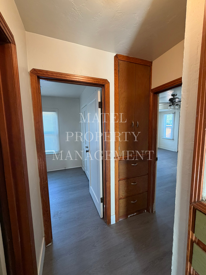 2113 Illinois Ave - Photo 6 of 27